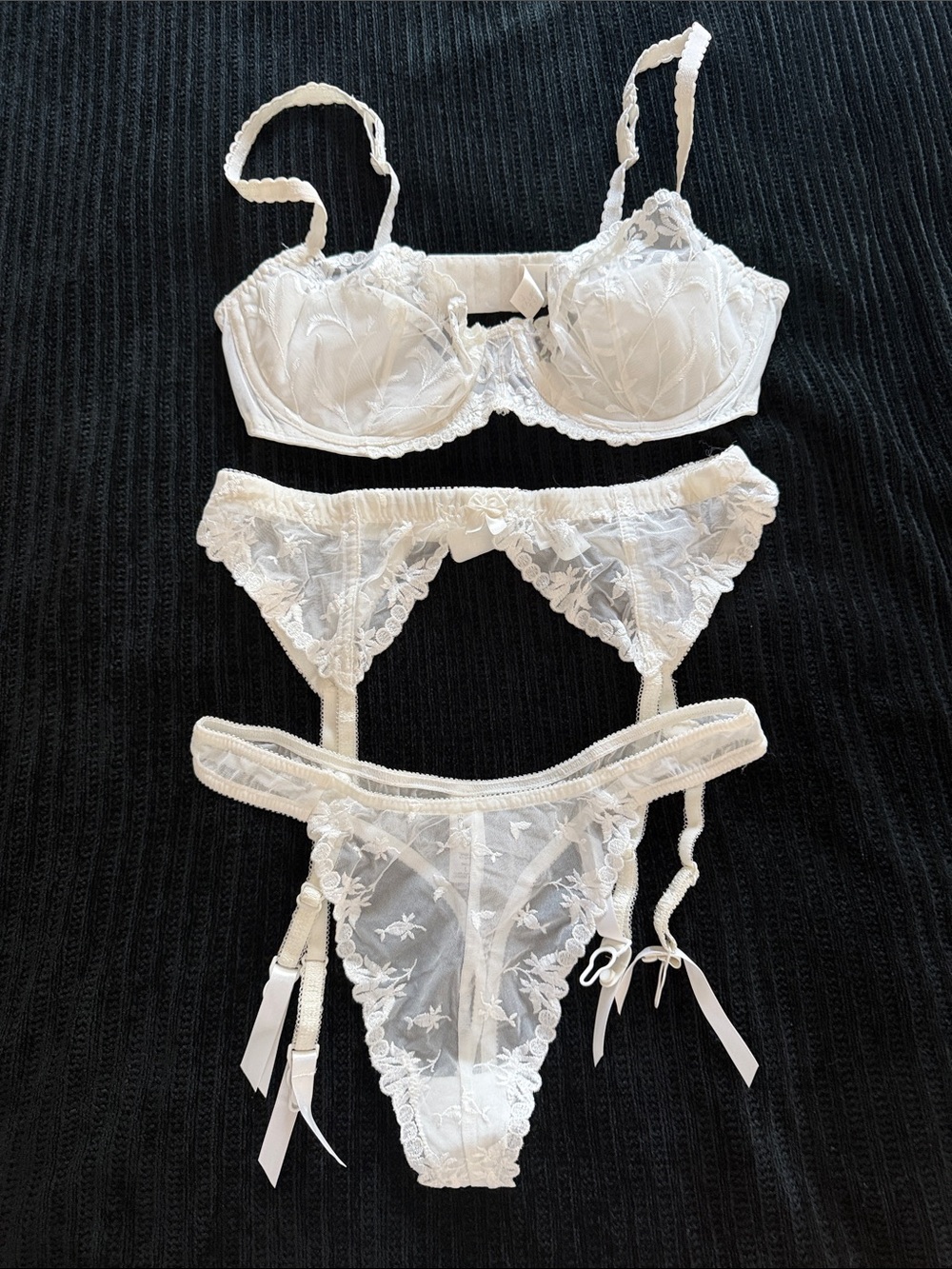 Victoria's Secret White Sheer Lace Bra, Garter Belt & Thong Set